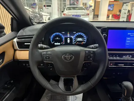 Toyota Camry Luxe 2025 года за 25 190 000 тг. в Атырау – фото 13