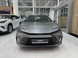 Toyota Camry Luxe 2025 года за 25 190 000 тг. в Атырау – фото 2