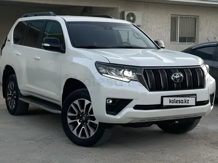 Toyota Land Cruiser Prado 2022 года за 31 000 000 тг. в Актау