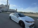 Toyota Camry 2019 годаүшін15 200 000 тг. в Астана – фото 2