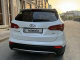 Hyundai Santa Fe 2014 годаүшін8 800 000 тг. в Актау – фото 2