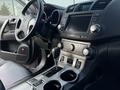 Toyota Highlander 2012 года за 11 900 000 тг. в Астана – фото 12