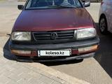 Volkswagen Vento 1993 года за 1 000 000 тг. в Астана – фото 2