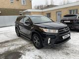 Toyota Highlander 2019 года за 18 900 000 тг. в Актобе – фото 3