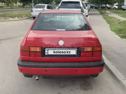 Volkswagen Vento 1995 года за 2 250 000 тг. в Алматы – фото 3