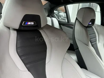 BMW M5 2018 года за 44 800 000 тг. в Алматы – фото 12