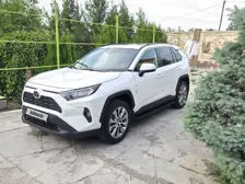 Toyota RAV4, 2021