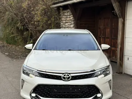 Toyota Camry 2016 года за 11 850 000 тг. в Алматы – фото 17