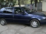 Volkswagen Golf 1995 года за 950 000 тг. в Алматы