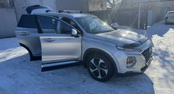 Hyundai Santa Fe 2020 годаfor13 400 000 тг. в Жезказган