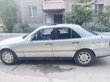 Mercedes-Benz C 220 1994 года за 1 700 000 тг. в Караганда – фото 2