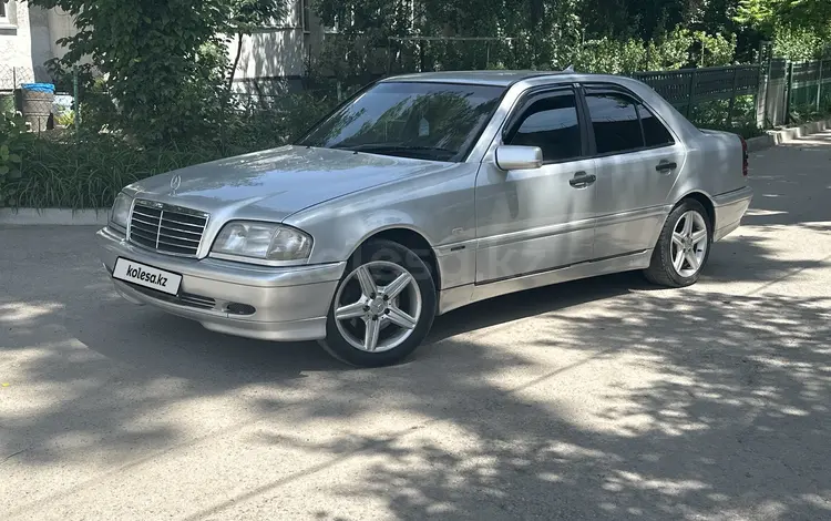 Mercedes-Benz C 240 1997 года за 2 500 000 тг. в Алматы