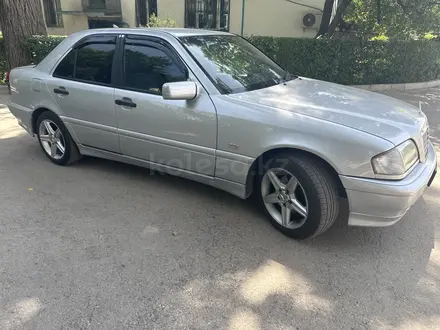 Mercedes-Benz C 240 1997 года за 2 500 000 тг. в Алматы – фото 14