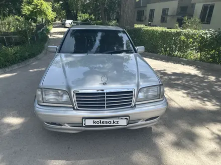 Mercedes-Benz C 240 1997 года за 2 500 000 тг. в Алматы – фото 15