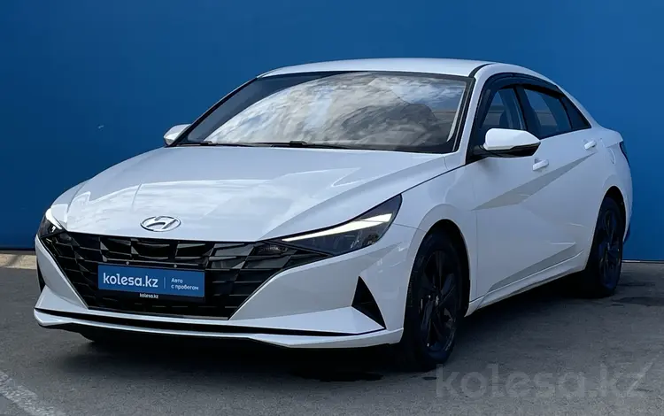Hyundai Elantra 2023 года за 8 900 000 тг. в Алматы