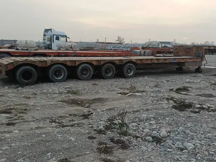 CIMC  Полуприцеп низкорамный трал 2012 года за 7 500 000 тг. в Алматы