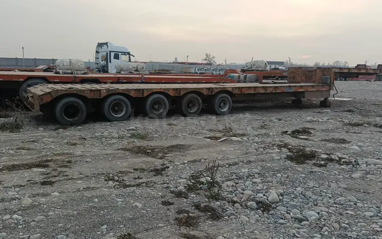 CIMC  Полуприцеп низкорамный трал 2012 годаүшін7 500 000 тг. в Алматы