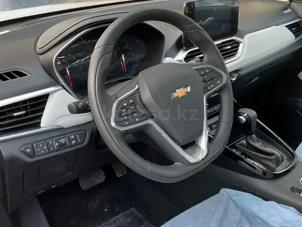 Chevrolet Captiva 2022 года за 11 900 000 тг. в Алматы – фото 2