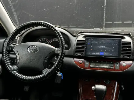Toyota Camry 2005 года за 4 750 000 тг. в Актобе – фото 20