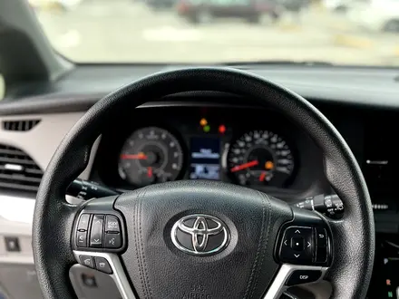 Toyota Sienna 2016 года за 14 000 000 тг. в Шымкент – фото 14