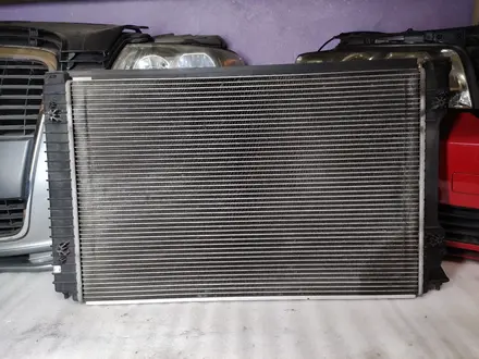 Основной радиатор Audi a6 c6 за 70 000 тг. в Алматы – фото 5
