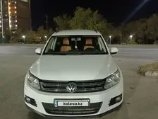 Volkswagen Tiguan, 2015