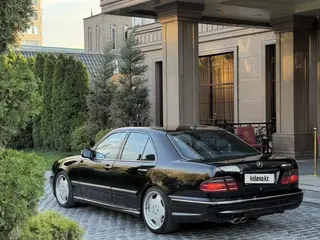 Mercedes-Benz E 500