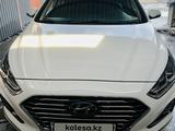 Hyundai Sonata 2019 года за 8 300 000 тг. в Алматы – фото 4