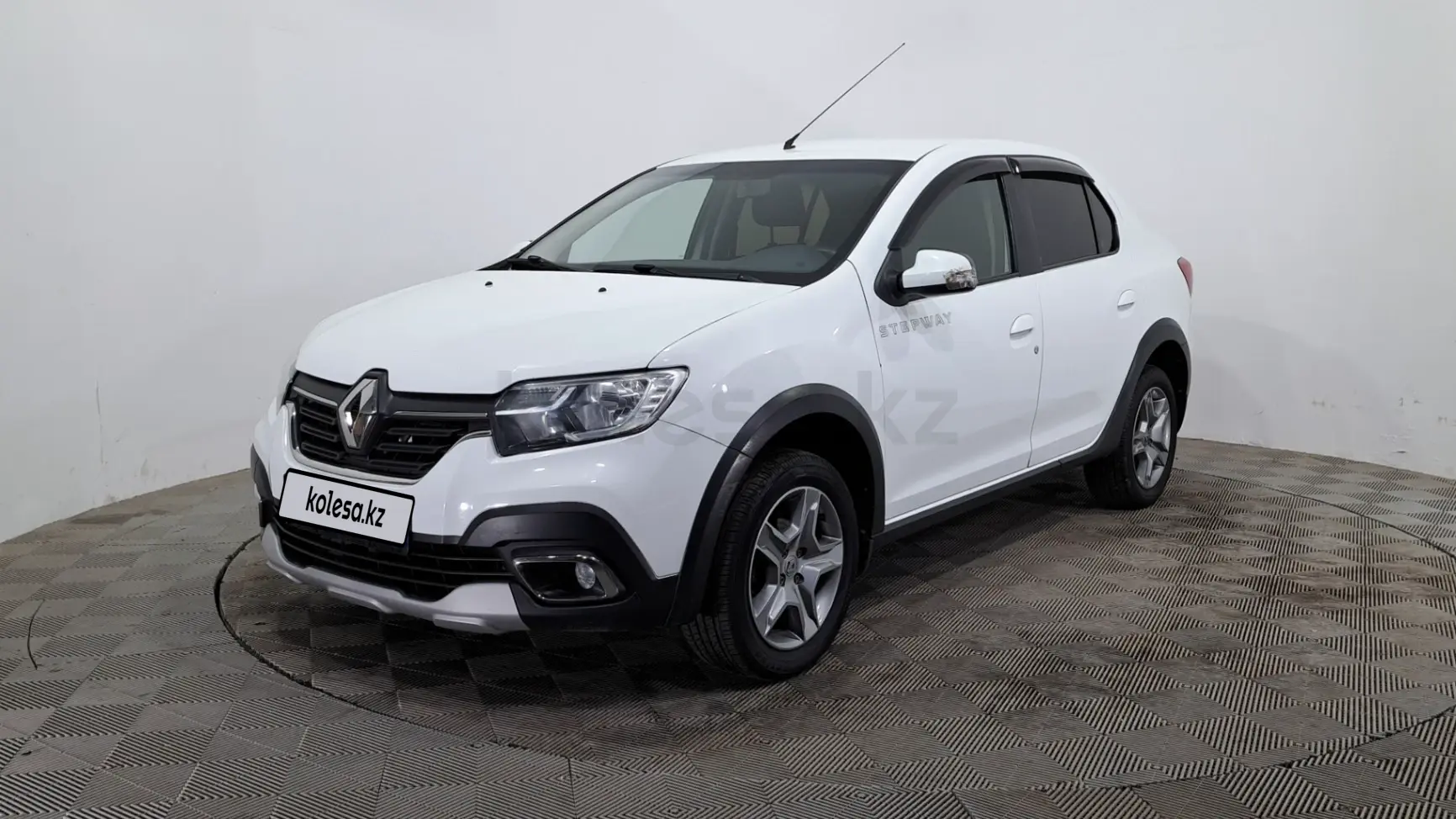 Рено Logan Stepway, 2020
