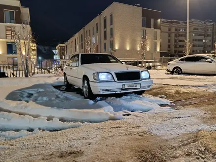 Mercedes-Benz S 420 1995 года за 2 950 000 тг. в Алматы – фото 3