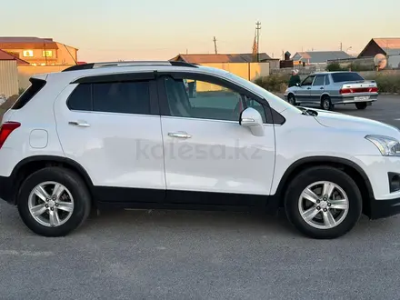 Chevrolet Tracker 2014 года за 6 500 000 тг. в Атырау – фото 3