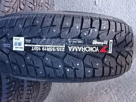 Шины 245/55r19 Yokohama IG55 шипованные за 73 000 тг. в Алматы