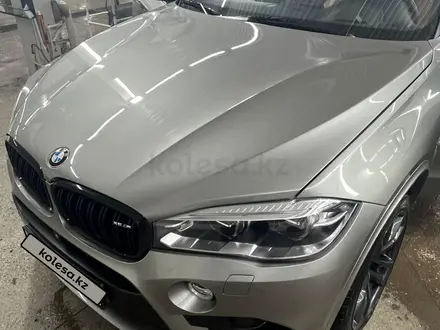 BMW X5 M 2016 года за 24 000 000 тг. в Алматы – фото 40