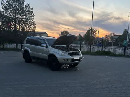 Toyota Land Cruiser Prado 2006 года за 9 500 000 тг. в Актобе – фото 22