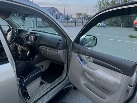 Toyota Land Cruiser Prado 2006 года за 9 500 000 тг. в Актобе – фото 28