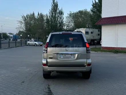 Toyota Land Cruiser Prado 2006 года за 9 500 000 тг. в Актобе – фото 9