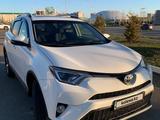 Toyota RAV4 2016 годаүшін11 500 000 тг. в Уральск – фото 4