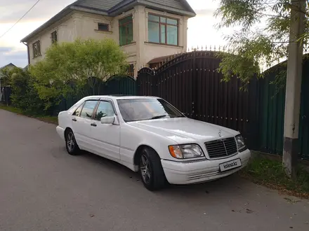 Mercedes-Benz S 320 1998 года за 4 100 000 тг. в Алматы