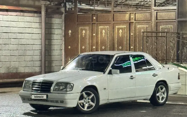 Mercedes-Benz E 320 1994 года за 3 200 000 тг. в Шымкент