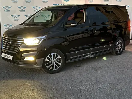 Hyundai Starex 2018 года за 16 500 000 тг. в Туркестан