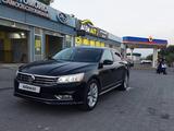 Volkswagen Passat 2017 годаүшін8 100 000 тг. в Алматы
