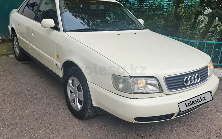 Audi A6 1995 годаfor2 300 000 тг. в Астана