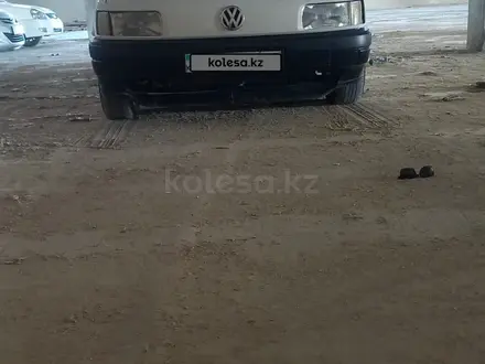Volkswagen Passat 1993 года за 1 200 000 тг. в Актау – фото 3