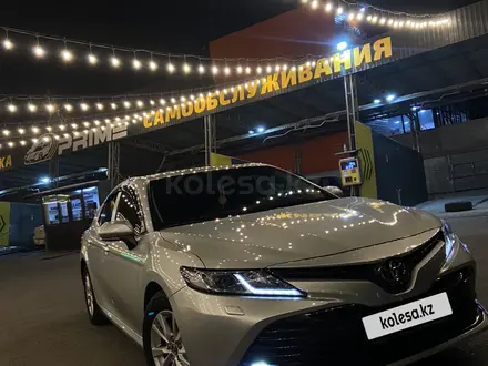 Toyota Camry 2018 года за 14 000 000 тг. в Тараз – фото 3