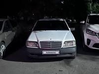 Mercedes-Benz C 180 1994 годаfor1 100 000 тг. в Усть-Каменогорск