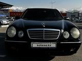 Mercedes-Benz E 320 2001 года за 5 000 000 тг. в Алматы