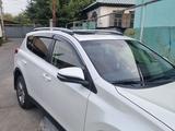 Toyota RAV4 2015 года за 8 700 000 тг. в Алматы – фото 2