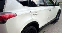 Toyota RAV4 2016 года за 9 800 000 тг. в Семей – фото 5