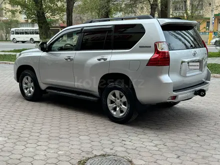 Toyota Land Cruiser Prado 2012 года за 15 550 000 тг. в Алматы – фото 25