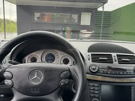 Mercedes-Benz E 55 AMG 2002 года за 5 000 000 тг. в Алматы – фото 4